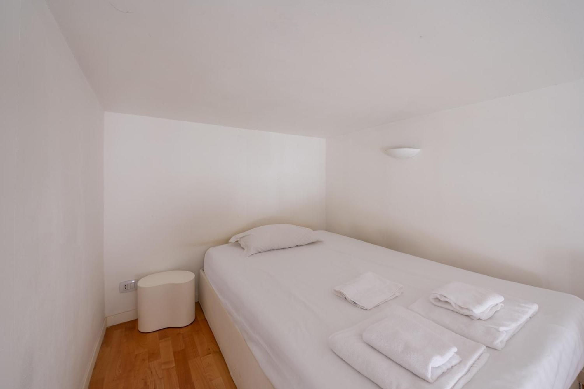 Loft Martini Apartment Милано Екстериор снимка